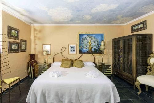 Hotel Utopía