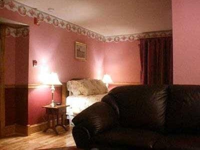 The Victorian Candle Bed & Breakfast