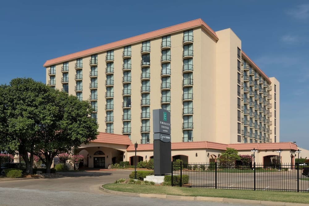 Embassy Suites Tulsa I 44