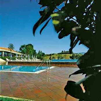 Hotel Holiday Hill