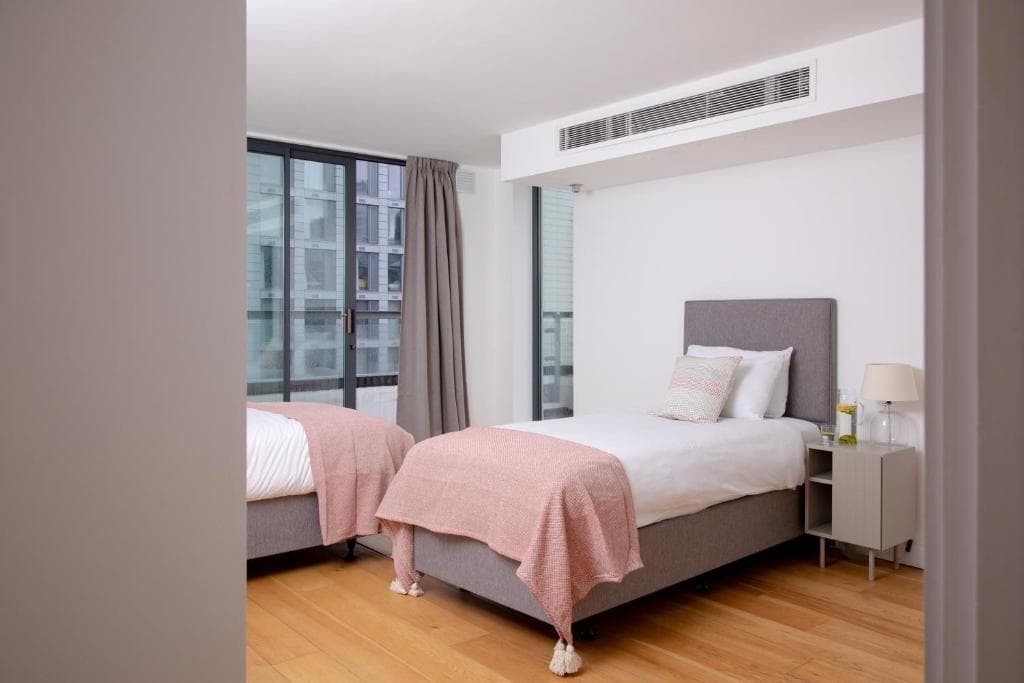 Bob W Tower Hill Residences