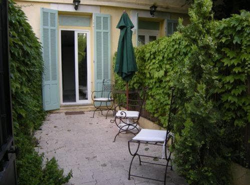Croisette oasis