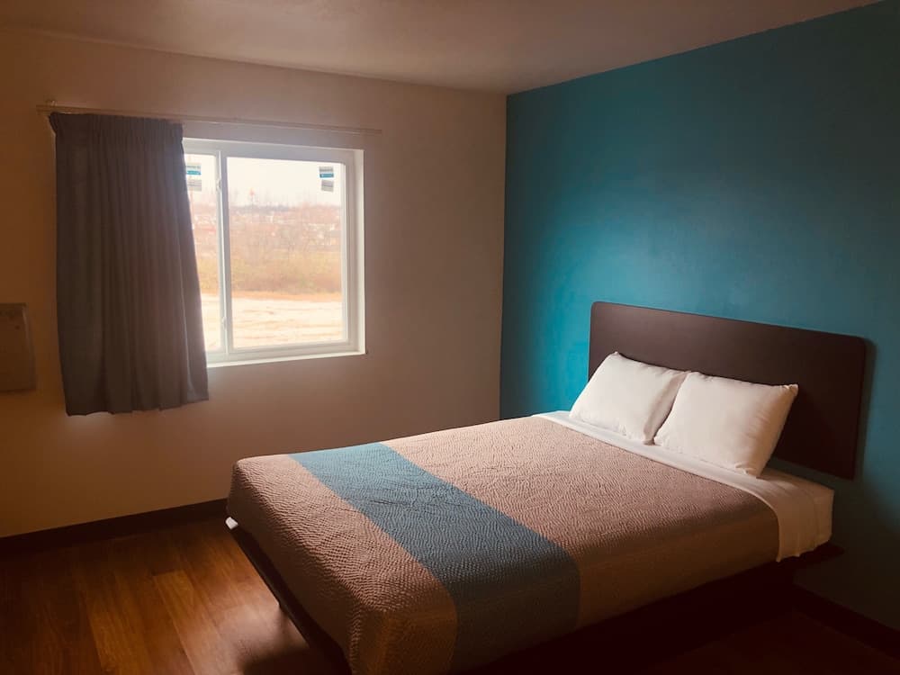 Motel 6 Troy MO