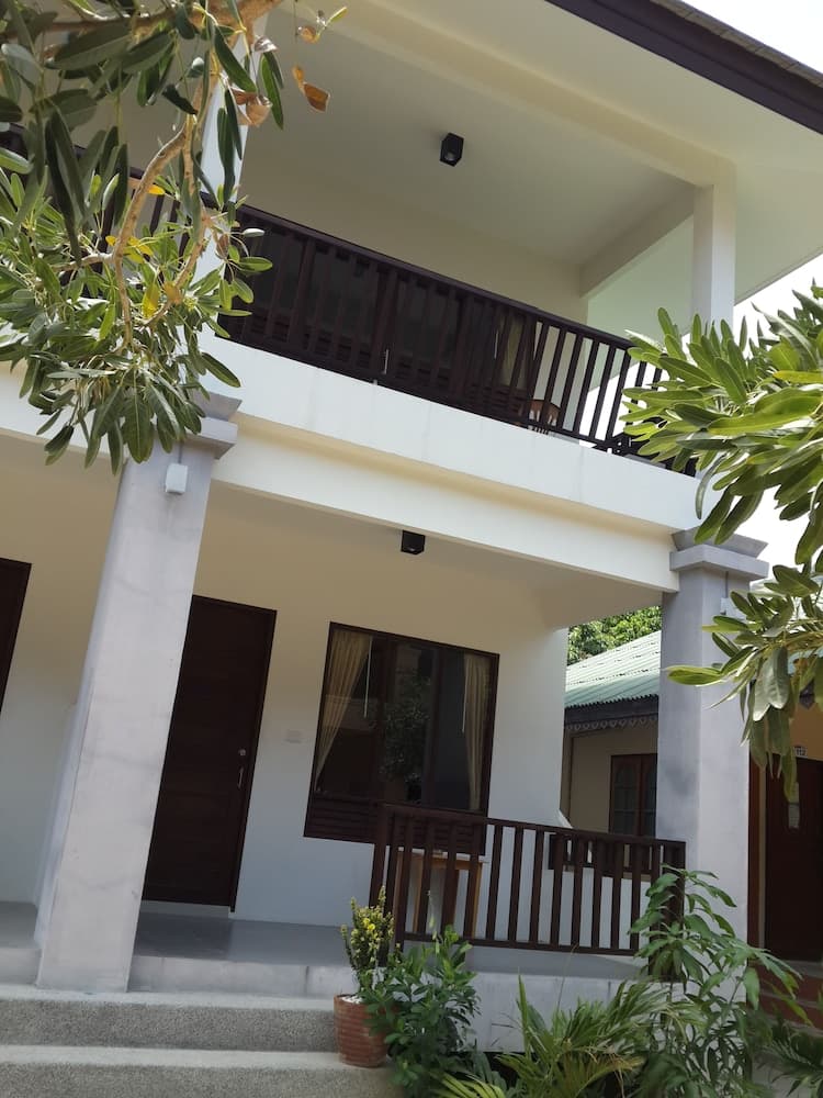 Modern Resort