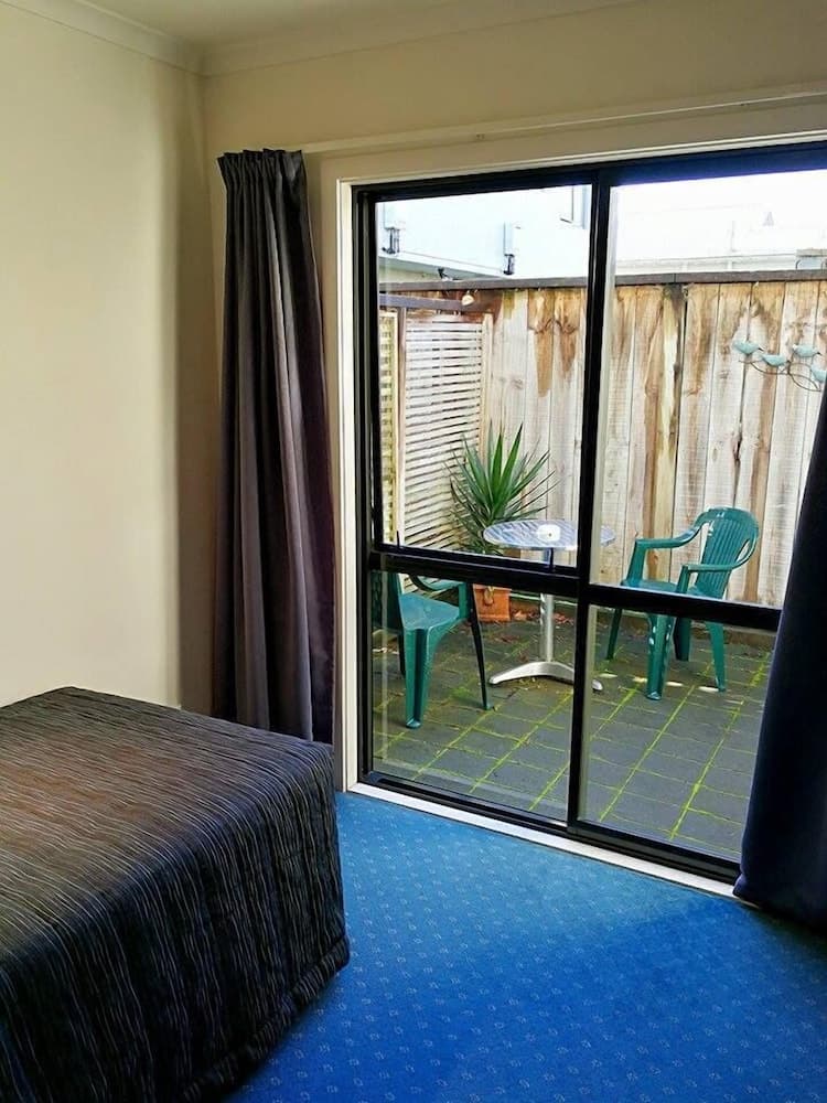 Stadium Motel