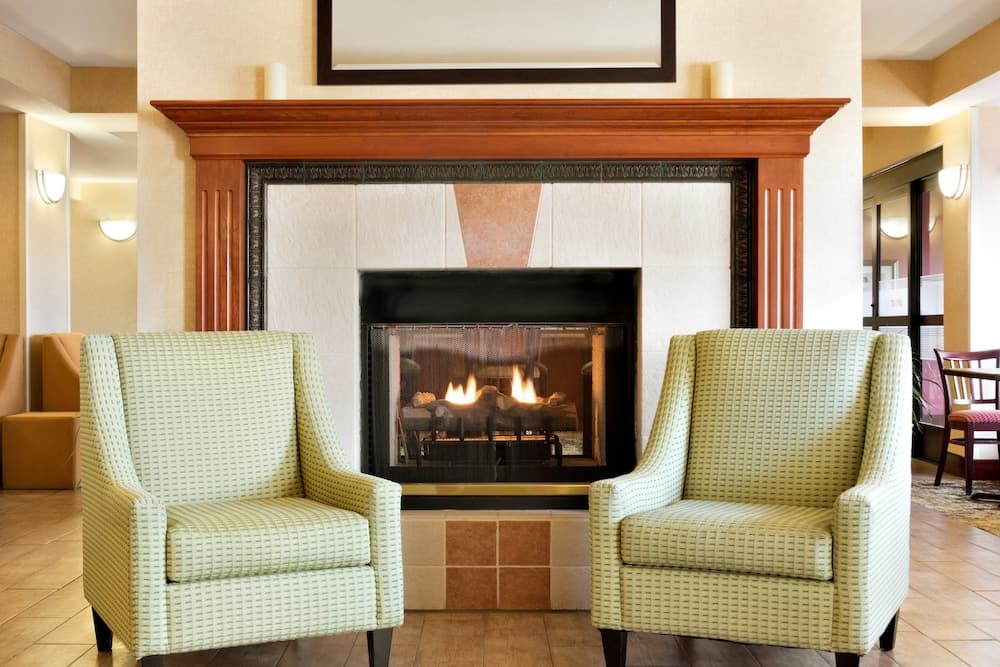 Summit Suites
