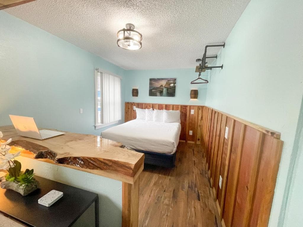 The Anchorage Motel