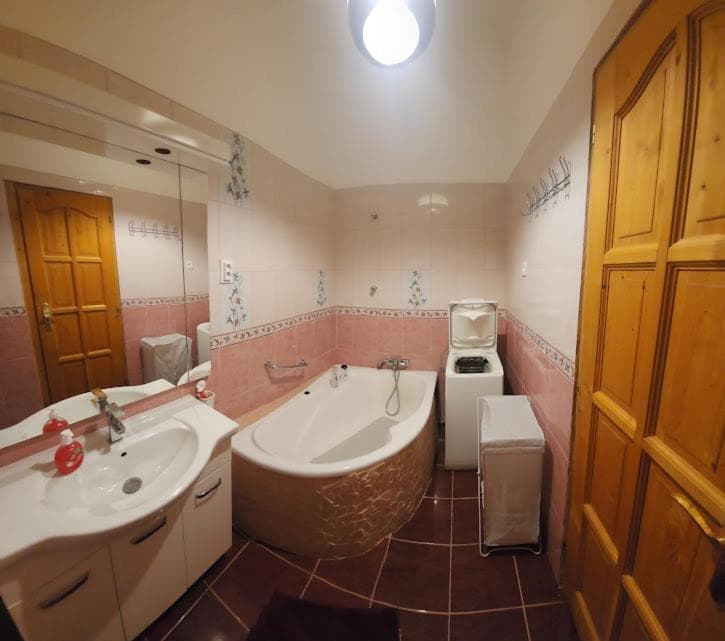 Rom Apartman
