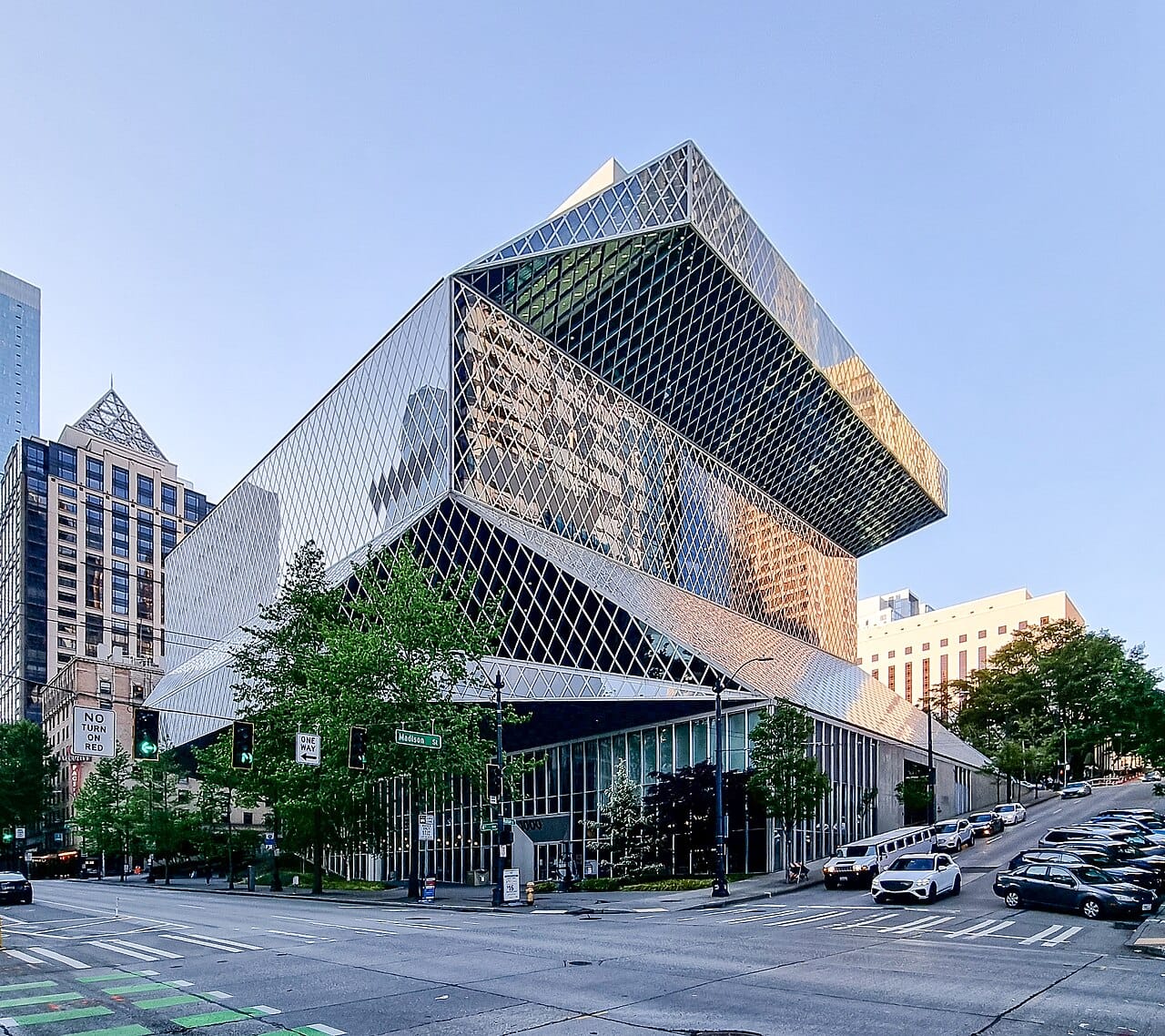Seattle architecture at the Central Library on a downtown walking route