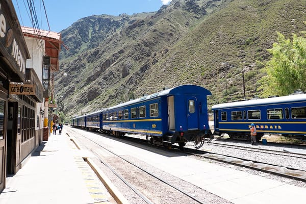 Machu Picchu train tickets guide at Ollantaytambo railway station